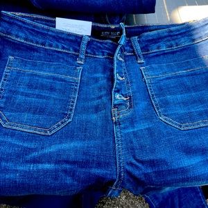 New with tags Judy Blue Skinny jeans size 13/31